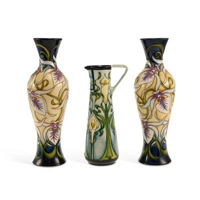 Lot 154 - THREE PIECES OF MOORCROFT POTTERY