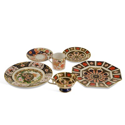 Lot 86 - A GROUP OF ROYAL CROWN DERBY IMARI TEAWARES