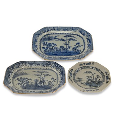 Lot 491 - A GROUP OF THREE CHINESE BLUE AND WHITE PLATES
