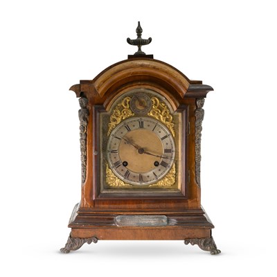 Lot 1043 - A LATE 19TH CENTURY WALNUT BRACKET CLOCK