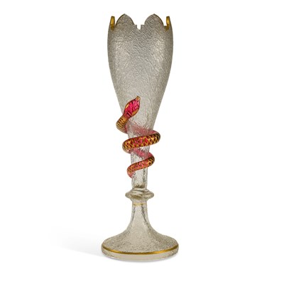 Lot 40 - A BOHEMIAN CRACKLE GLASS VASE