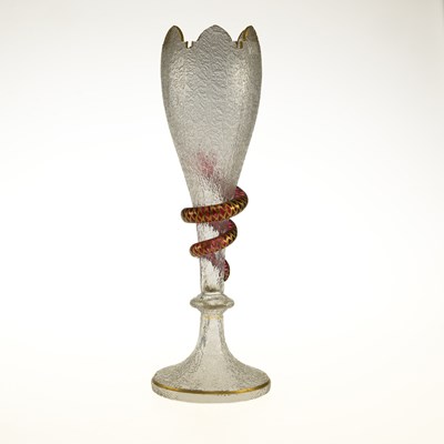 Lot 40 - A BOHEMIAN CRACKLE GLASS VASE