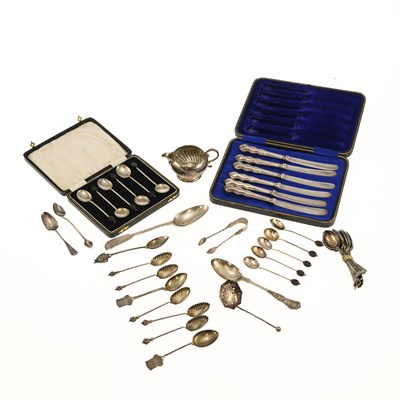 Lot 344 - A MIXED LOT OF SILVER