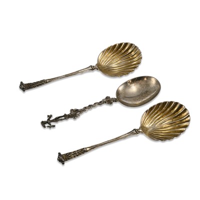 Lot 402 - A PAIR OF LATE VICTORIAN SILVER SERVING SPOONS AND A FURTHER SPOON