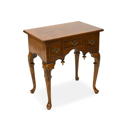 Lot 1054 - A QUEEN ANNE STYLE WALNUT LOWBOY