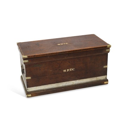 Lot 1055 - AN EARLY 20TH CENTURY BRASS-BOUND TEAK TRUNK
