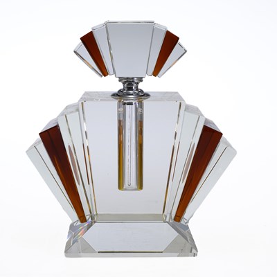 Lot 46 - A BOHEMIAN ART DECO GLASS PERFUME BOTTLE