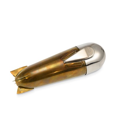 Lot 209 - AN ART DECO STYLE NOVELTY COCKTAIL IN THE FORM OF A ZEPPELIN