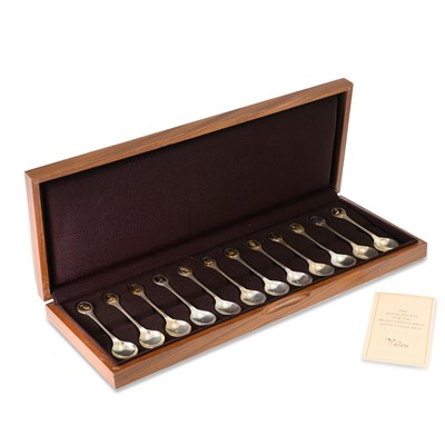 Lot 285 - A SET OF TWELVE ELIZABETH II RSPB SPOONS