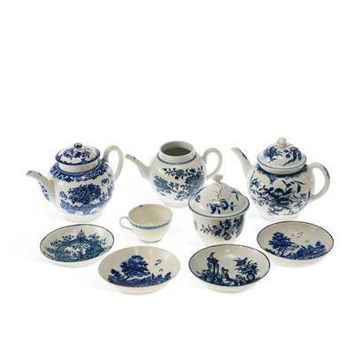 Lot 143 - A GROUP OF 18TH CENTURY WORCESTER BLUE AND WHITE PORCELAIN