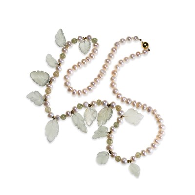 Lot 669 - A CULTURED PEARL AND GEMSTONE BEAD NECKLACE