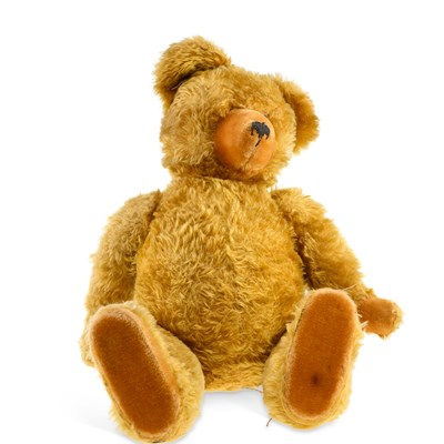 Lot 9 - A MID-20TH CENTURY TEDDY BEAR