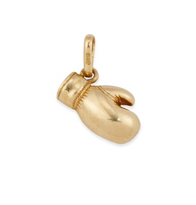 Lot 511 - A BOXING GLOVE CHARM