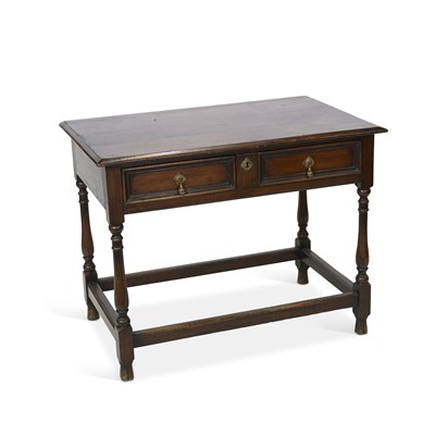 Lot 1102 - A 17TH CENTURY STYLE OAK SIDE TABLE