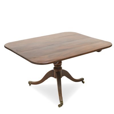 Lot 1111 - A REGENCY MAHOGANY TILT-TOP BREAKFAST TABLE
