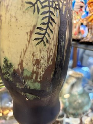 Lot 61 - A CAMEO GLASS VASE