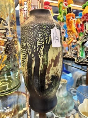 Lot 61 - A CAMEO GLASS VASE