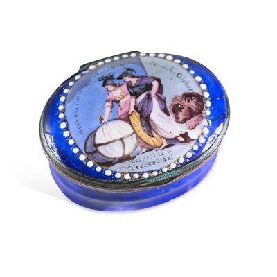 Lot 832 - A SOUTH STAFFORDSHIRE ENAMEL PATCH BOX