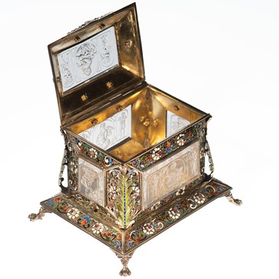 Lot 833 - A 19TH CENTURY VIENNESE ENAMELLED, PARCEL-GILT SILVER-MOUNTED ROCK CRYSTAL JEWEL CASKET