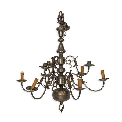 Lot 1015 - A 20TH CENTURY DUTCH STYLE BRASS TWELVE-LIGHT CHANDELIER