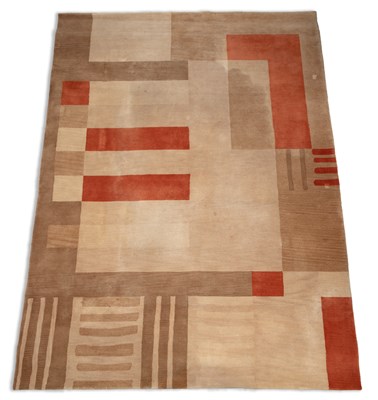 Lot 831 - A LARGE MODERN WOOL CARPET