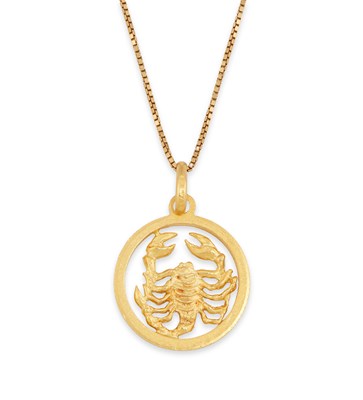 Lot 530 - A SCORPIO PENDANT ON CHAIN