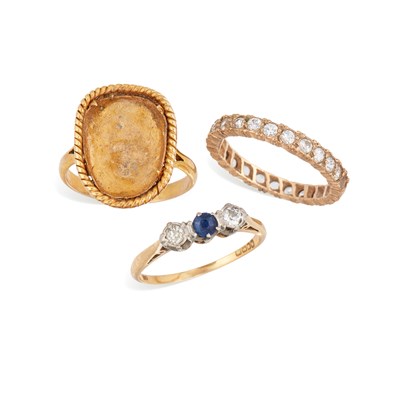 Lot 627 - THREE RINGS