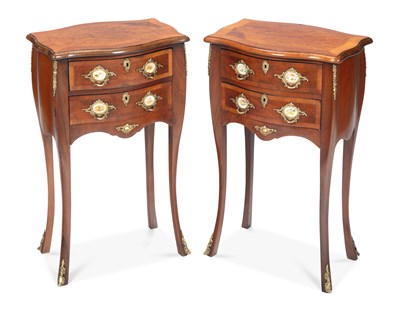 Lot 898 - A PAIR OF WALNUT BEDSIDE COMMODES IN THE LOUIS XV TASTE