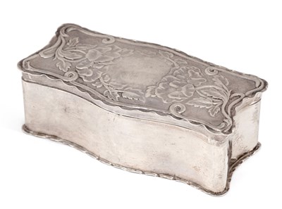 Lot 286 - AN ART NOUVEAU SILVER TRINKET BOX