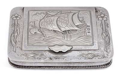 Lot 265 - OMAR RAMSDEN: A RARE ARTS & CRAFTS GEORGE V SILVER TOBACCO OR SNUFF BOX