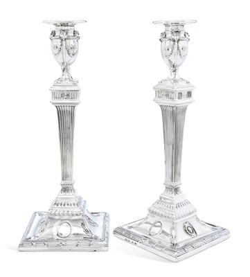 Lot 372 - A PAIR OF GEORGE III SILVER CANDLESTICKS