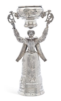 Lot 230 - A GERMAN OR DUTCH SILVER WAGER CUP