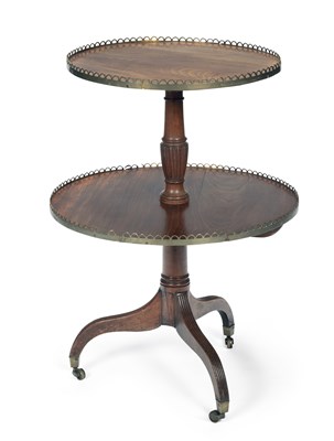 Lot 939 - A REGENCY MAHOGANY TWO TIER DUMB WAITER