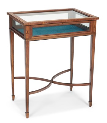Lot 870 - AN EDWARDIAN MARQUETRY INLAID BIJOUTERIE TABLE