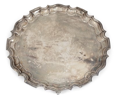 Lot 267 - A GEORGE V SILVER SALVER