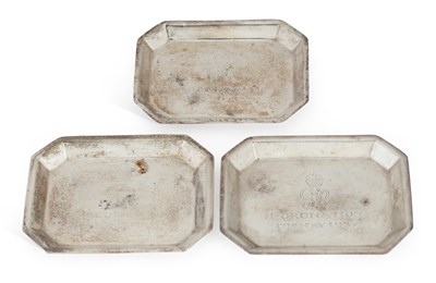 Lot 316 - A SET OF THREE COMMEMORATIVE GEORGE V SILVER DISHES