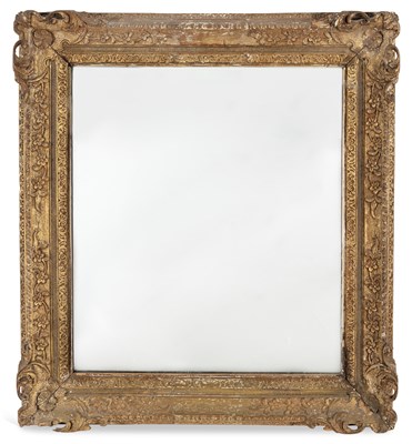 Lot 964 - A CARVED GILTWOOD AND GESSO MIRROR