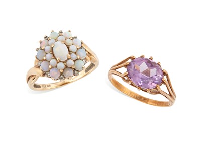 Lot 561 - TWO 9 CARAT GOLD GEM-SET RINGS