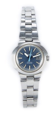 Lot 463 - A LADY'S STEEL OMEGA DYNAMIC BRACELET WATCH