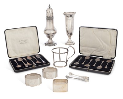 Lot 300 - A GROUP OF ASSORTED SILVER