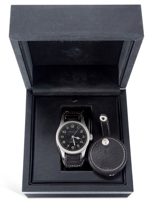 Lot 491 - A GENTS STEEL HAMILTON KHAKI FIELD PIONEER STRAP WATCH