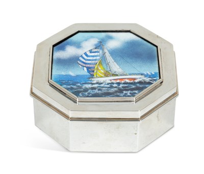 Lot 191 - AN AMERICAN STERLING SILVER AND ENAMEL BOX