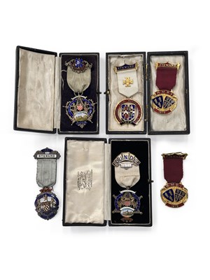 Lot 5 - A GROUP OF MASONIC JEWELS