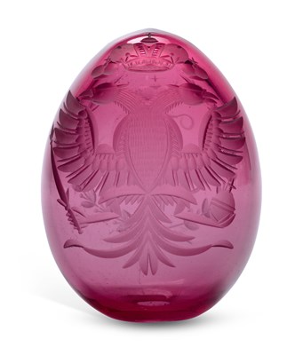 Lot 64 - A RUSSIAN IMPERIAL RUBY GLASS EGG