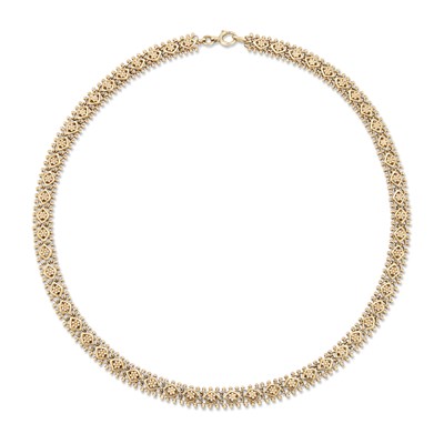 Lot 2171 - A 9 CARAT GOLD FANCY LINK CHAIN NECKLACE