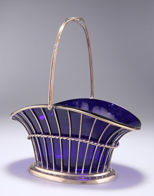 Lot 187 - AN EDWARDIAN SILVER SWING-HANDLE BASKET