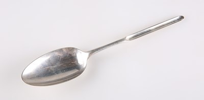 Lot 1452 - A GEORGE II SILVER MARROW SPOON
