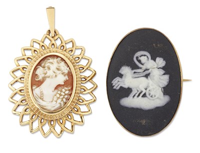 Lot 2226 - A BROOCH AND A PENDANT