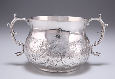 Lot 1116 - A CHARLES II SILVER PORRINGER