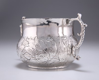 Lot 1116 - A CHARLES II SILVER PORRINGER